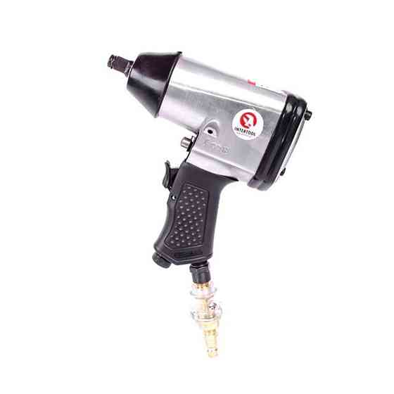 Гайковерт пневматический в кейсе + набор головок 17 ед. 1/2 Мукачево