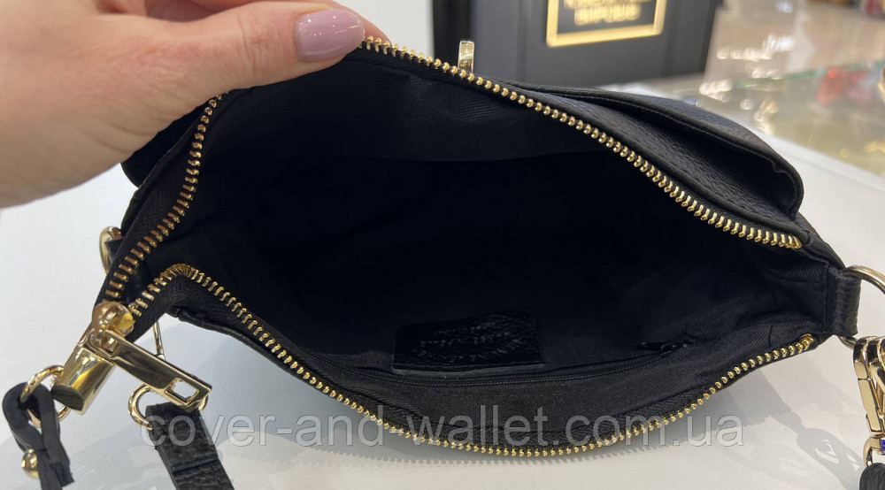 Стильная кросс-боди женская сумочка из натуральной кожи черного цвета Virginia Conti Киев - изображение 7