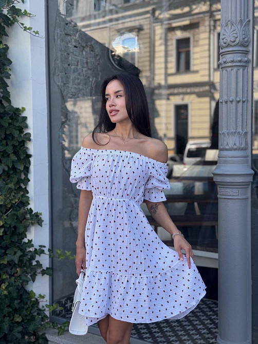 Женское романтическое легкое принтованное платье с открытыми плечами муслин Белый, 42/44 Одесса - изображение 1