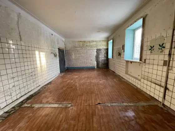 Аренда магазина на ЖМ Северный красная линия с отдельным входом (улица Семфорна) Днепр