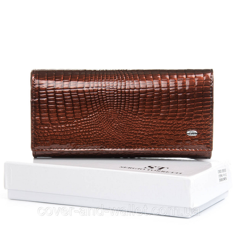 Коричневий жіночий гаманець в лаковій шкірі на магнітній фіксації ST Leather Київ - фото 2