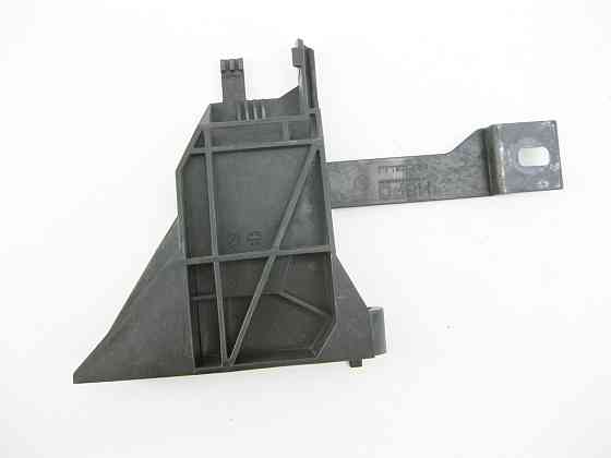 Mercedes-Benz  A2466210234 Кронштейн на передній настановній панелі праворуч CLA Shooting Brake X117 CLA C117 GLA X156 A-class W176 B-class W242 B-cla Одесса