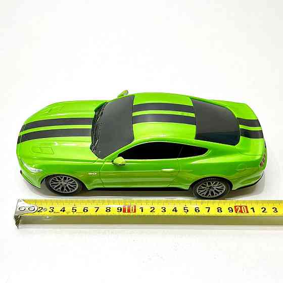 Машина Ford Mustang з гумовими колесами на радіокеруванні 1:20 Зелена (10487) Чернігів