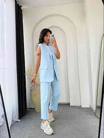 Жіночий базовий брючний костюм-двійка: жилет і штани креп костюмка Блакитний, 46/48 Одеса