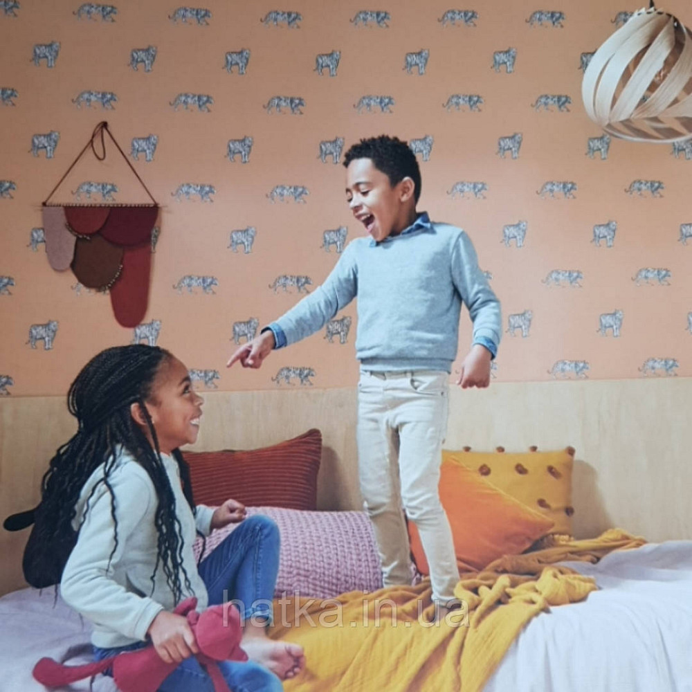 Шпалери флізелінові дитячі Caselio Our Planet тварини тигри чорно бежеві на теракотовому тлі Київ - фото 1