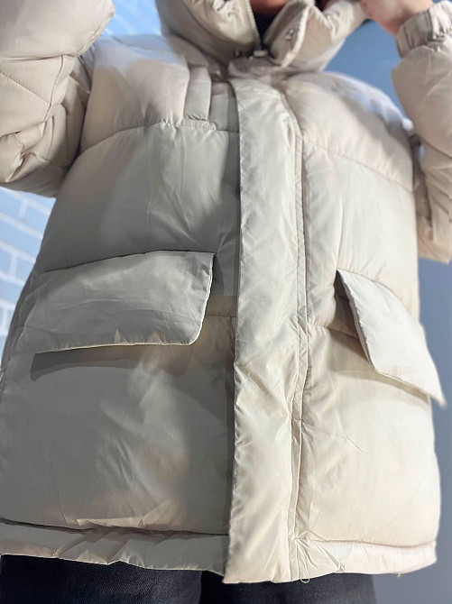 Куртка жіноча Lady Yep 9013 пуффер подовжена накладені кишені з капюшоном бежева, бежевий, 46 Київ - фото 4