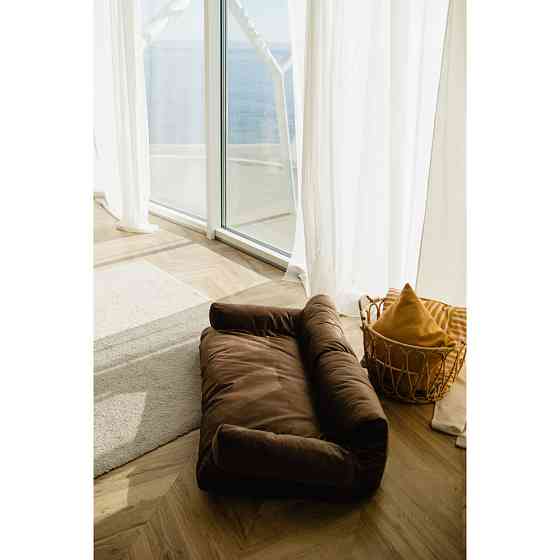 Велюровий диванчик для собак і котів Incor коричневий 10073 M (66х37х33) Київ