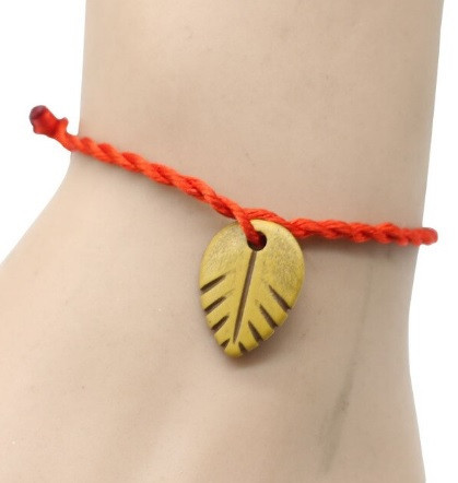 Браслет красная нить 