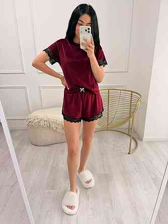 Жіноча піжама двійка з велюру з мереживом Бордовий Одеса