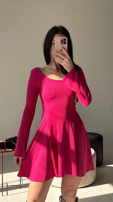 Жіноча стильна романтична сукня вільного крою з трикотажу в рубчик Малина, 42/44 Одеса - фото 6