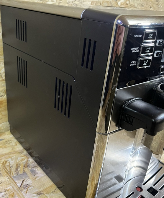 Кавомашина Saeco PicoBaristo
HD8927 Київ - фото 6