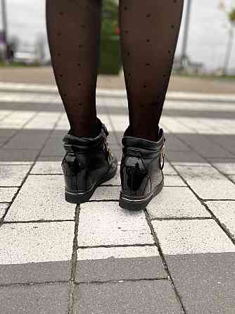 Жіночі снікерси Bosida чорні екошкіра платформа 36-39 ( -1) Коломыя