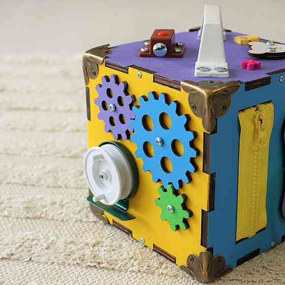 Маленький Бізікуб 15*15*15 Різнобарвний дитячий розвивальний куб міні Бізіборд Київ