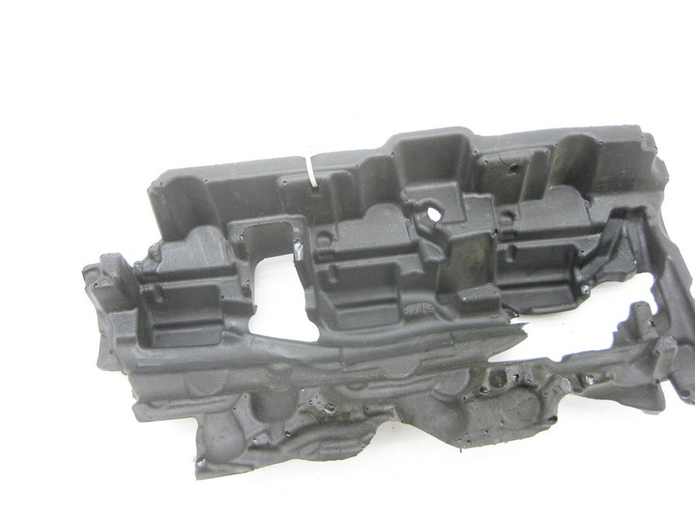 Mercedes-Benz  A2762261685 Шумоізоляція на кришці клапанного механізму праворуч C-Class Cabrio A205 C-Class Estate S205 C-Class Coupe С205 C-Class W20 Одесса - изображение 4