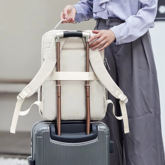 Рюкзак міський для ноутбука з протиударним відділенням, дорожній для подорожей 41х30х13 см, білий Кам'янець-Подільський