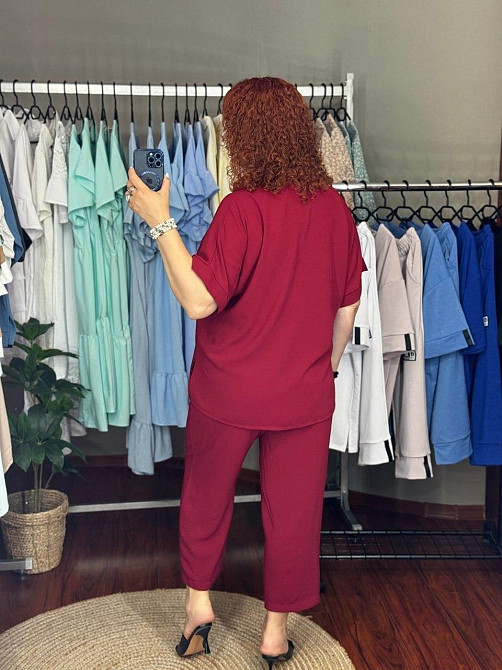 Летний костюм рубашка и брюки из американского крепа, свободный крой, бордовый, размер 64-66 Лубны - изображение 2