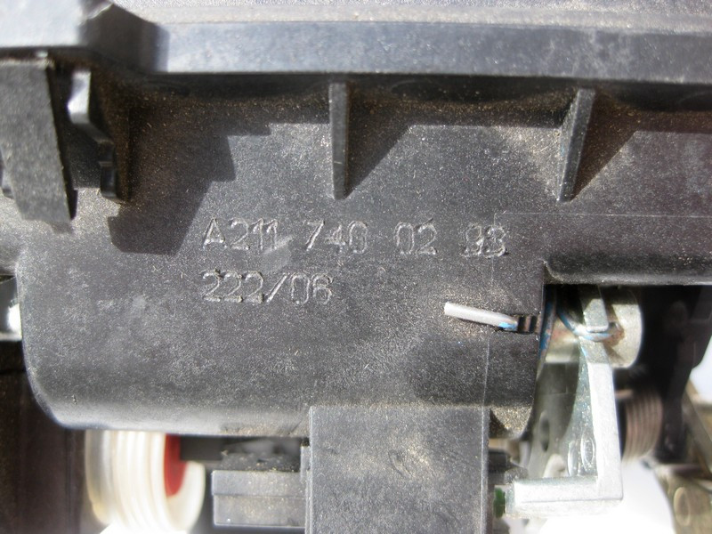 Mercedes-Benz  A2117400293 Ручка відкриття кришки багажника E-Class S211 Одесса - изображение 8