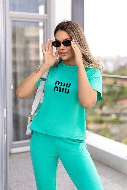 Спортивный костюм с футболкой 