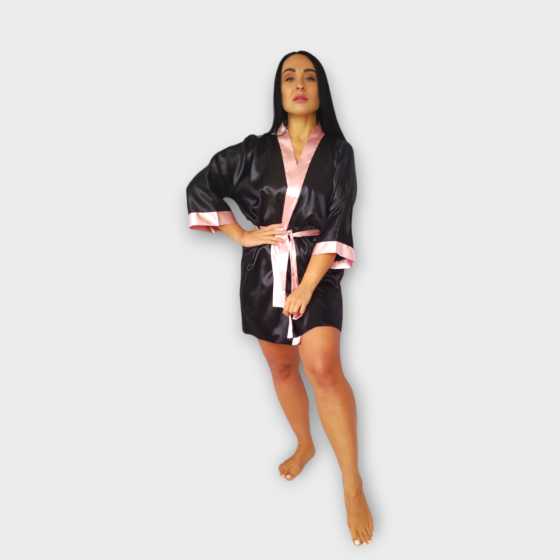 Жіночий атласний халат під пояс Чорний із рожевими манжетами 3XL/4XL Харків