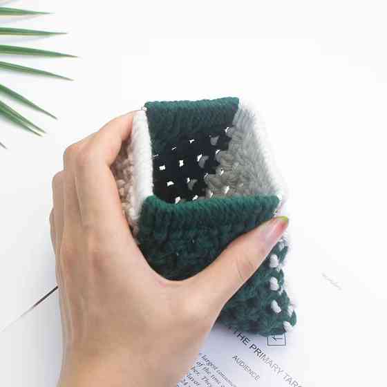 Набір макраме для рукоділля, для творчості та в'язання своїми руками гаманця 15.7х10см колір зелений з білим Кам'янець-Подільський