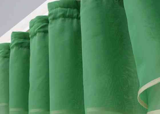 Кухонные шторы VR-Textil № 091к с ламбрекеном и подвязками зеленый с молочным 280х170 см (52-0868) Киев