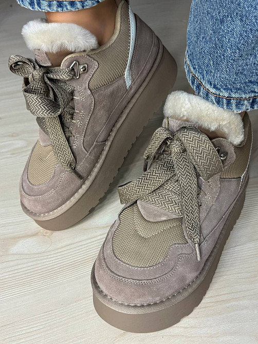 Ботинки женские Hengji 275-3 угги замшевые с мехом на платформе бежевые, 38, 24 см Киев - изображение 11