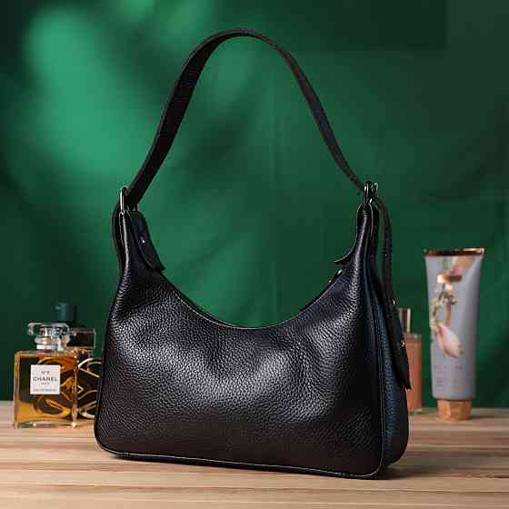 Сумка багет с регулируемым ремнем из зернистой натуральной кожи Shvigel 22833 Черная Киев