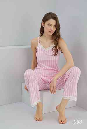 Жіноча принтована піжама-двійка: майка та штани з мереживом Рожевий, 50 Одеса