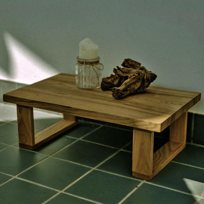 Столик для медитации 