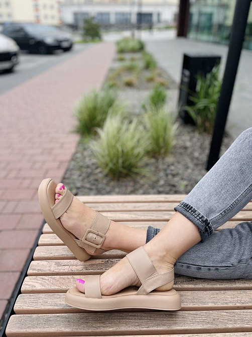 teona Шкіряні босоніжки жіночі на низькому ходу TEONA 286 літні р. 36-40 / Сандалі колір капучи Коломия - фото 7