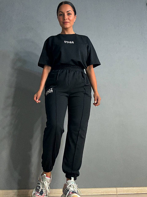 Костюм женский CAPPITONE 101217 оверсайз футболка с брюками с надписью черный, черный, S Киев - изображение 5