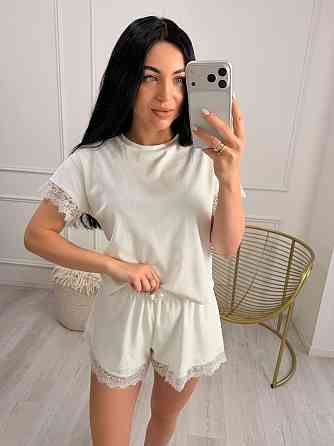 Жіноча піжама двійка з велюру з мереживом Молочний Одеса