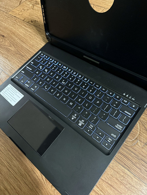 Клавиатура для iPad 12.9