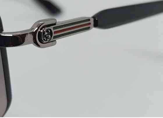 Брендові окуляри унісекс сонцезахисні сіро-рож із сірим металом. Київ