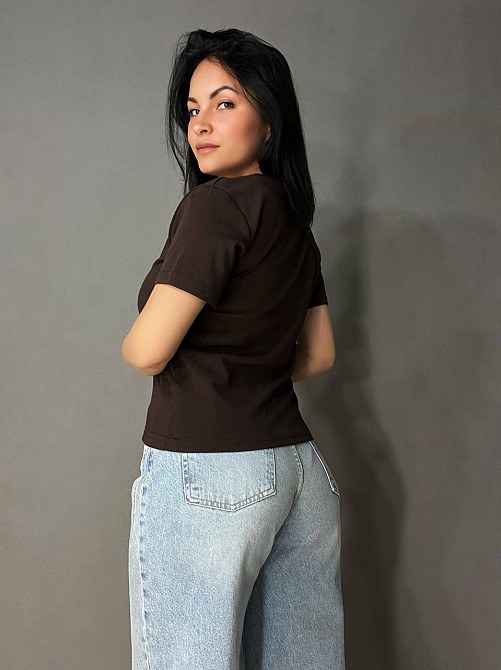 Футболка женская A-N 26048 базовая средняя длина классическая вышивка омега, коричневый, one size Киев - изображение 5