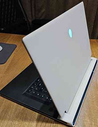 Ноутбук: Alienware R2 x17 i9 480Hz. Киев