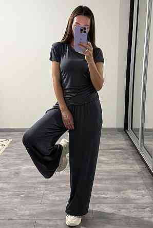 Жіночий прогулянковий оверсайз костюм двійка: футболка і штани віскоза Одеса