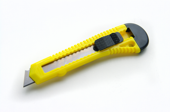 Нож выдвижной 18мм Харьков