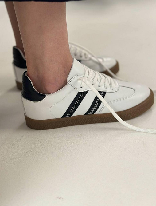 Olli Кросівки жіночі OLLI T-2-21413 білі (весна-осінь, шкіра натуральна) (5372) 37 Коломия - фото 1