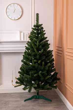 Зелена штучна ялинка 1,4 м для святкового декору Київ