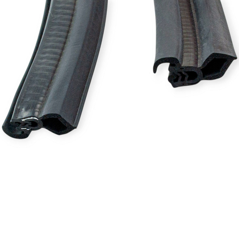 Ущільнювач ЗАЗ 1102 Таврія (1500 мм) капота Мукачево - фото 1