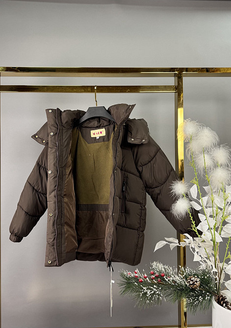 Детская зимняя куртка для девочки с сумкой 140,146,152 шоколад Николаев - изображение 2