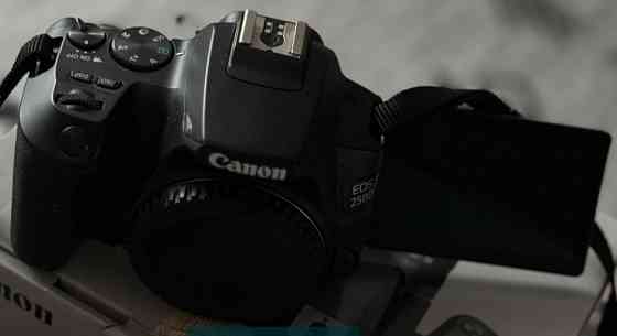 Фотоаппарат Canon EOS 250D EF-S 18-55mm. III Kit. Киев