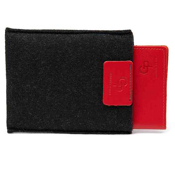 Яскрава обкладинка на паспорт з натуральної шкіри Червоний (GRANDE PELLE) Київ