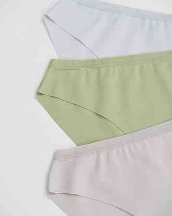 Набор женских трусиков неделек бесшовные-7 шт Nicoletta 713171 L Киев