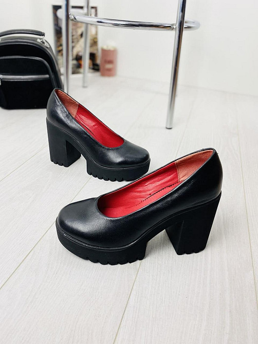 Kluchini Туфлі жіночі KLUCHINI чорні натуральна шкіра 38р. (4662) Коломия - фото 1