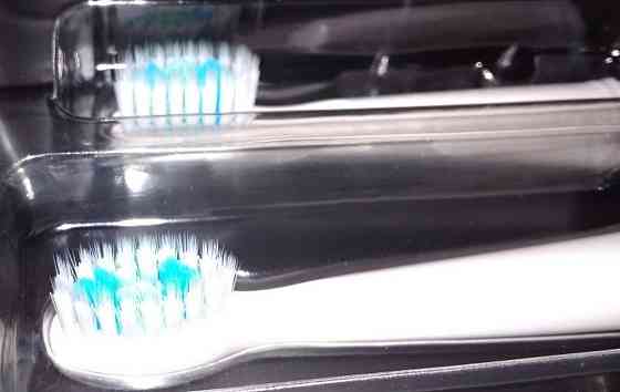 Зубна щітка електрична. Київ