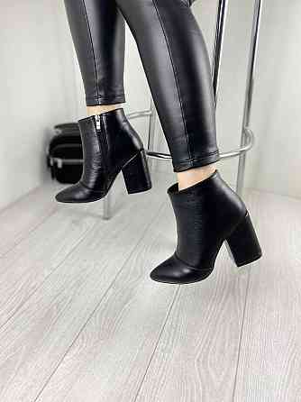 Черевики жіночі TWO STEPS чорні шкіра натуральна каблук 9см 36р.38р.39р. (2730) Коломия