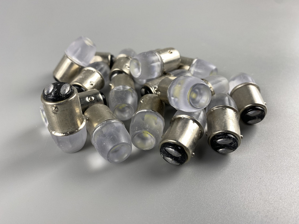 Світлодіодна автомобільна лампа стоп-сигнал/покажчик повороту 12V 2-ух контактний цоколь 1157 BAY15d Мукачево - фото 5