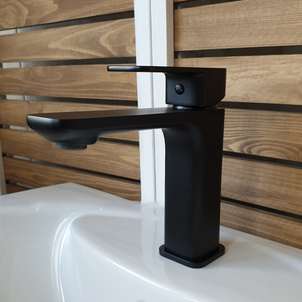 Смеситель для умывальника IMPRESE BILOVEC черный мат 05256 Киев - изображение 4